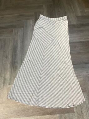 Design History Womens Maxi Skirt Small‎ Gray White Striped Y2K 2000s Casual